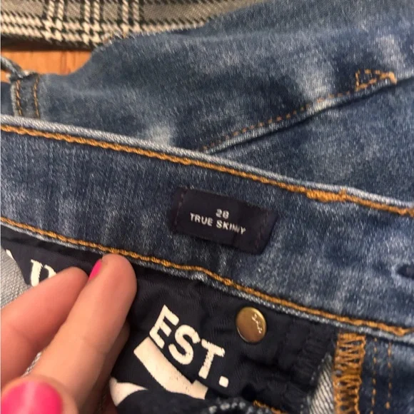 GAP Women's High-Rise Dark Blue Button-Fly Jeans - Picture 8 of 9